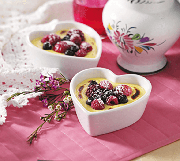 Warm Berry Cream Pudding