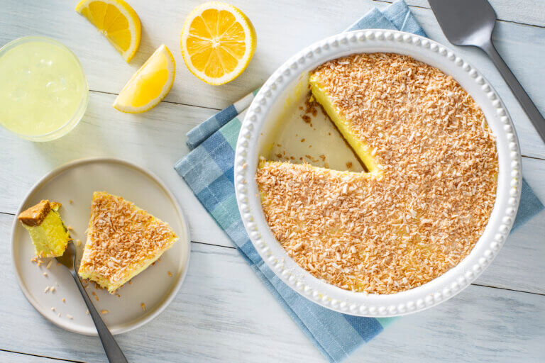 Tarte à la mousse au citron et à la noix de coco